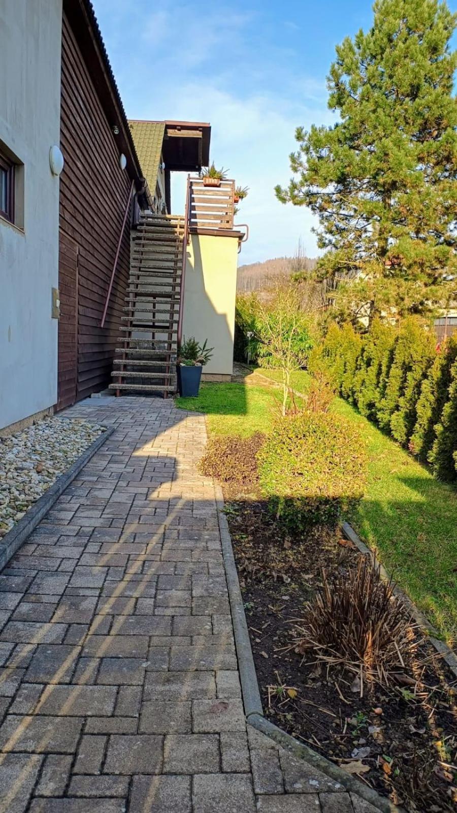 Guest House Sherpa Moravská Třebová Екстериор снимка